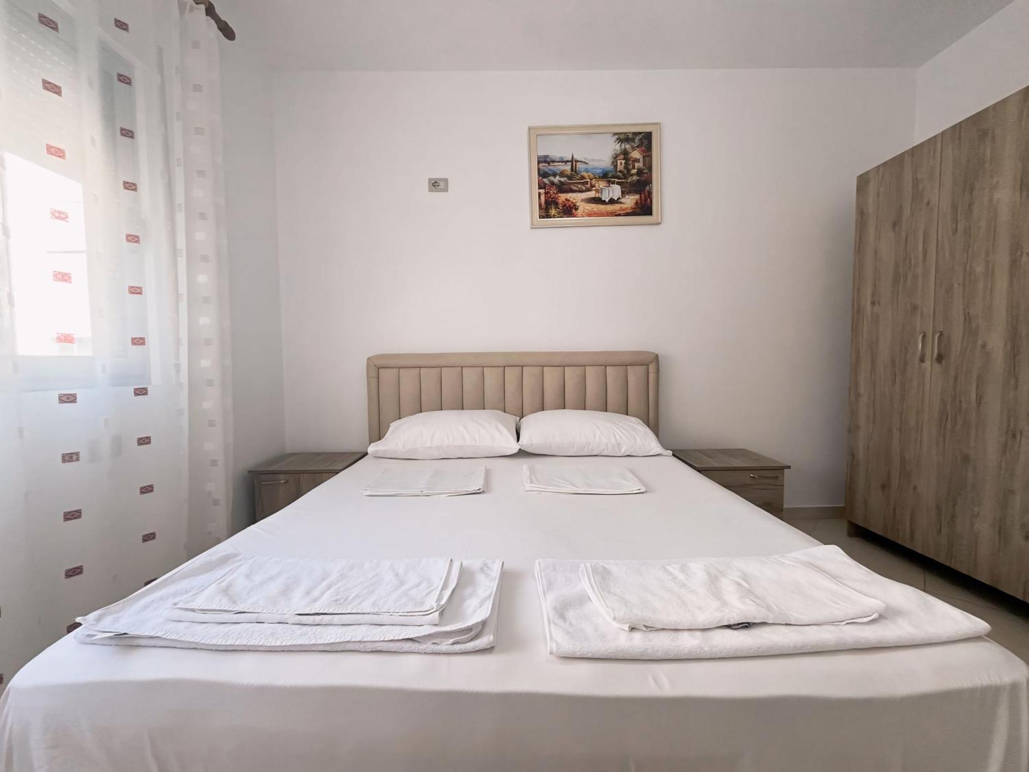 Gerald'S Central Apartments Vlorë Exteriér fotografie